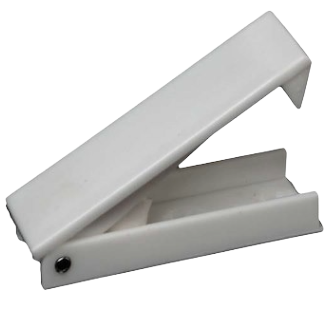 Door Catch White Set Of 2, RV Designer E212